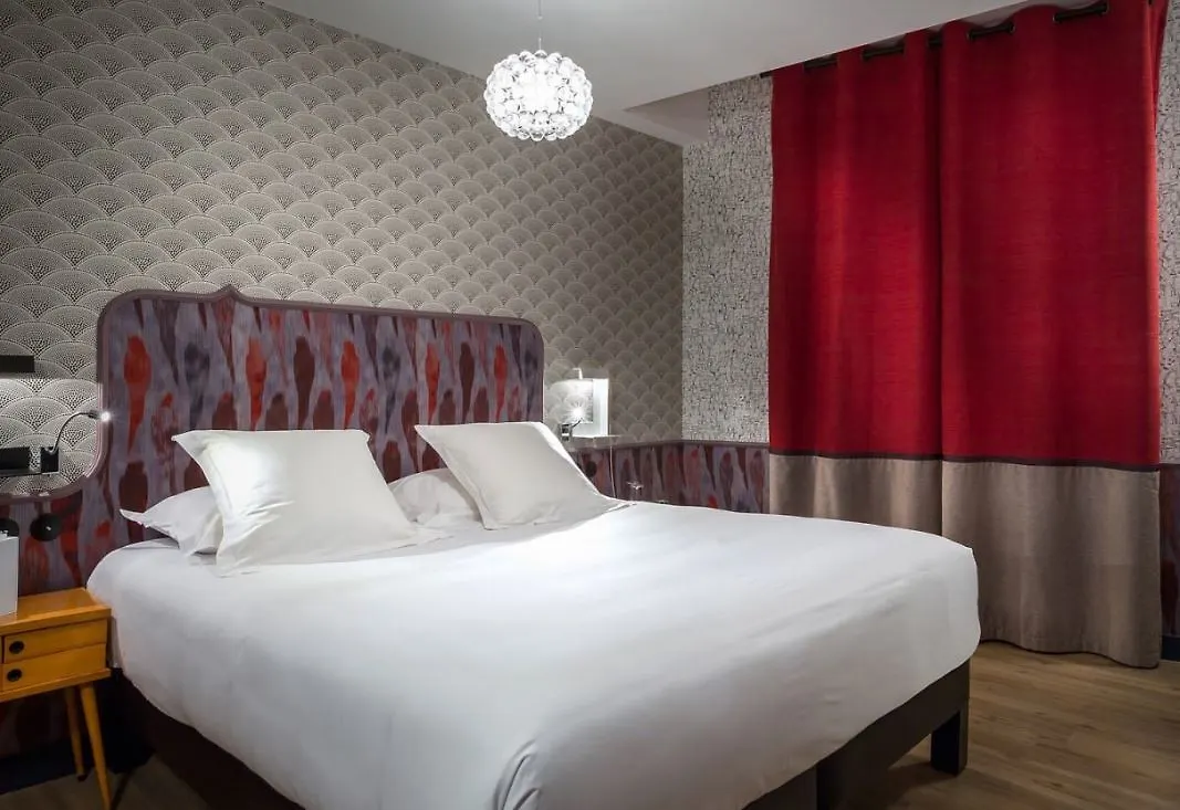 Hotel Crayon Rouge