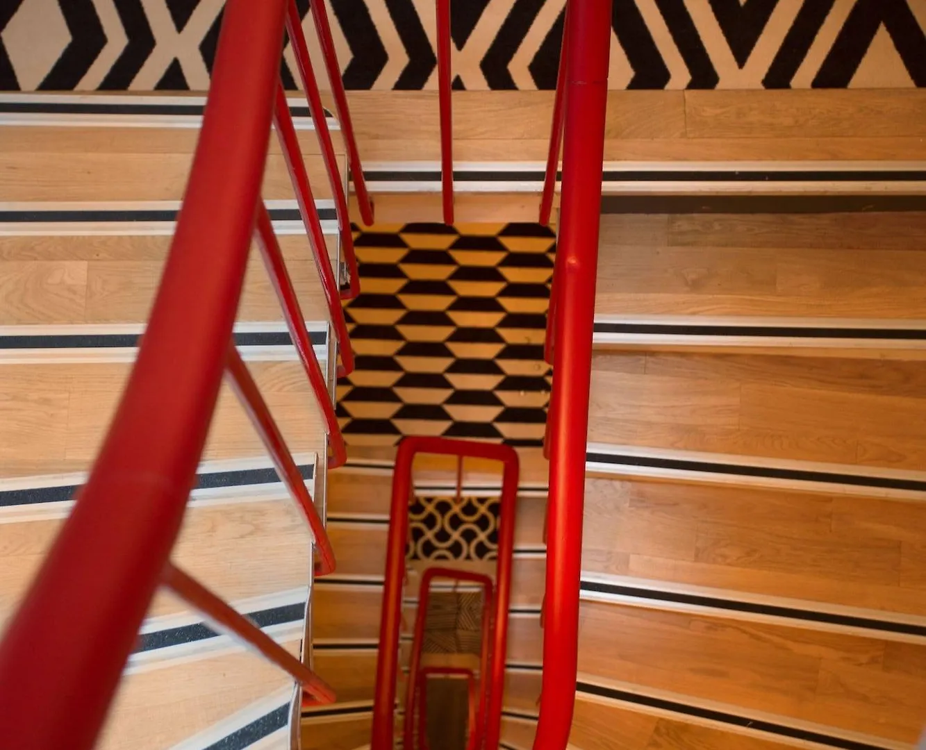 Crayon Rouge Paris
